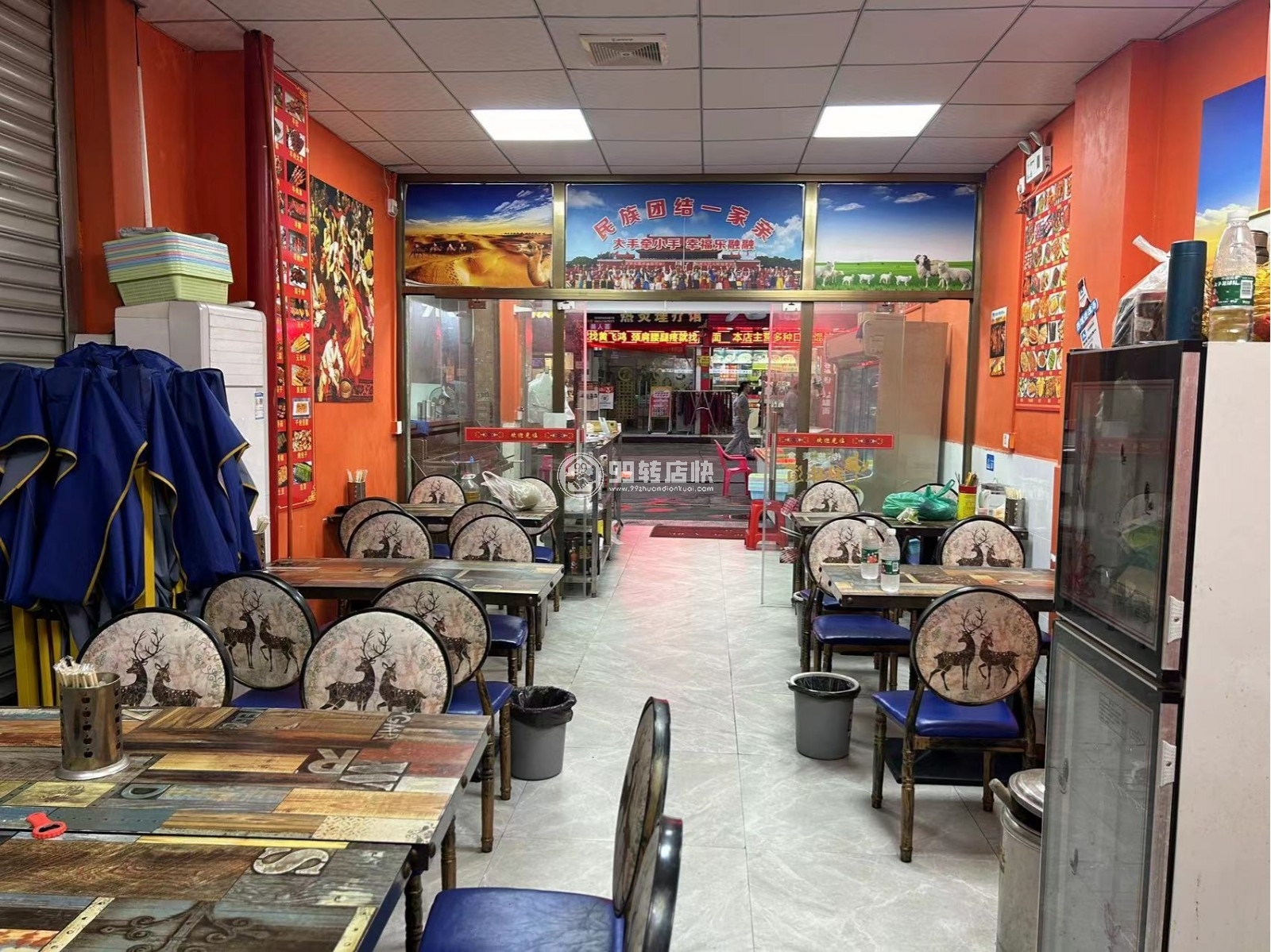 南海工業(yè)區(qū)大型市場門口轉(zhuǎn)角燒烤店轉(zhuǎn)讓